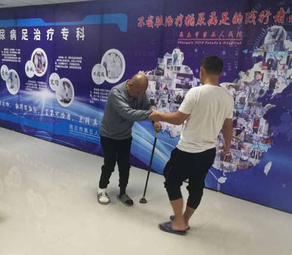 袁敏琴:糖尿病人得了糖尿病足一直治不好是晚期了吗?